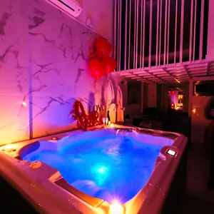 Appartement Bono Jacuzzi &, Saint-Laurent-du-Var